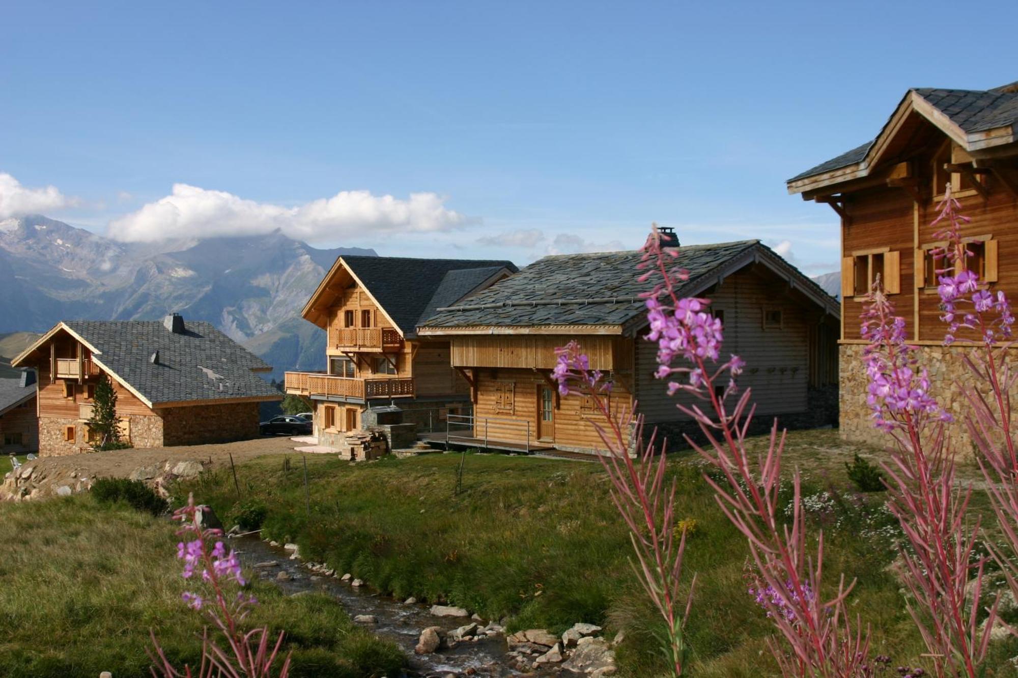 Madame Vacances Les Chalets De L'Altiport Alpe d'Huez Екстер'єр фото