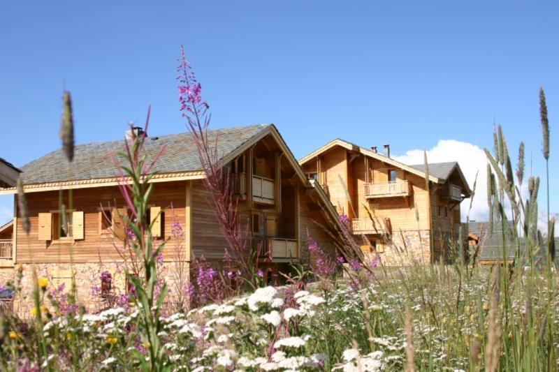 Madame Vacances Les Chalets De L'Altiport Alpe d'Huez Екстер'єр фото