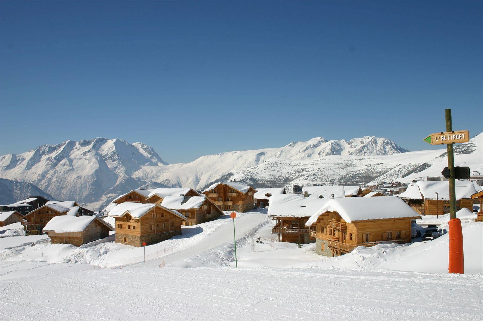 Madame Vacances Les Chalets De L'Altiport Alpe d'Huez Екстер'єр фото